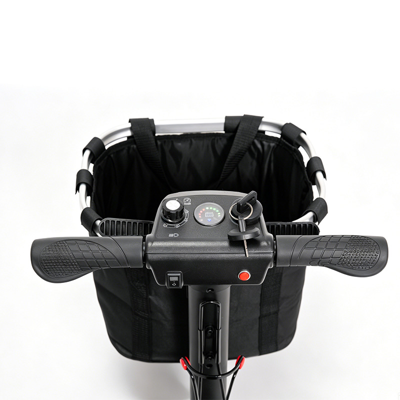 YL-05 Daily Comfort Mobility Scooter mit zwei Aufbewahrungskörben